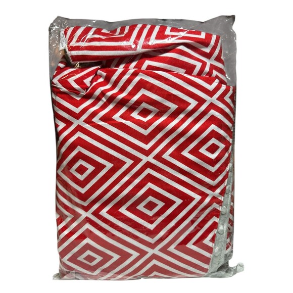 New Carseat Car Seat Canopy Jayden Pattern Red White Geometric Diamond Print - Picture 2 of 2